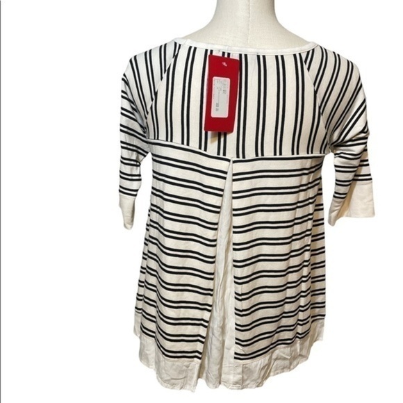 Sanctuary top short sleeve Cream Black blouse Sz XS NWT - Picture 6 of 6